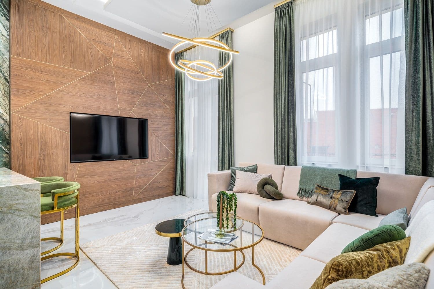 Luxury Apartment for Sale with balcony on Sütő street