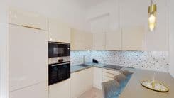 Luxuriuos art-deco Apartment with Danube view