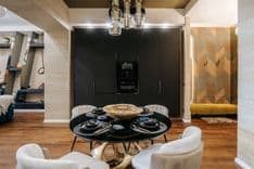 Luxury City Home on Károly Boulevard